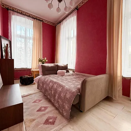 Apartmán Pulaskiego Spacious By Bookinghost