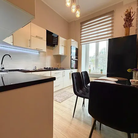 Pulaskiego Spacious By Bookinghost Apartment