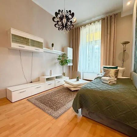 Pulaskiego Spacious By Bookinghost Wroclaw